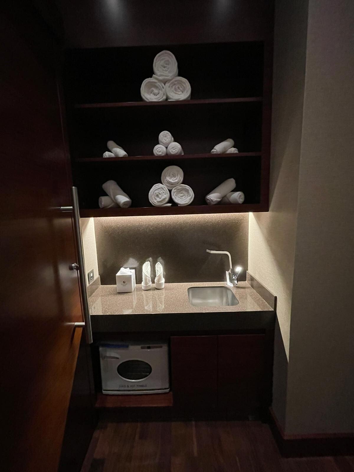 Bahrain Airport Hotel Manama Eksteriør billede